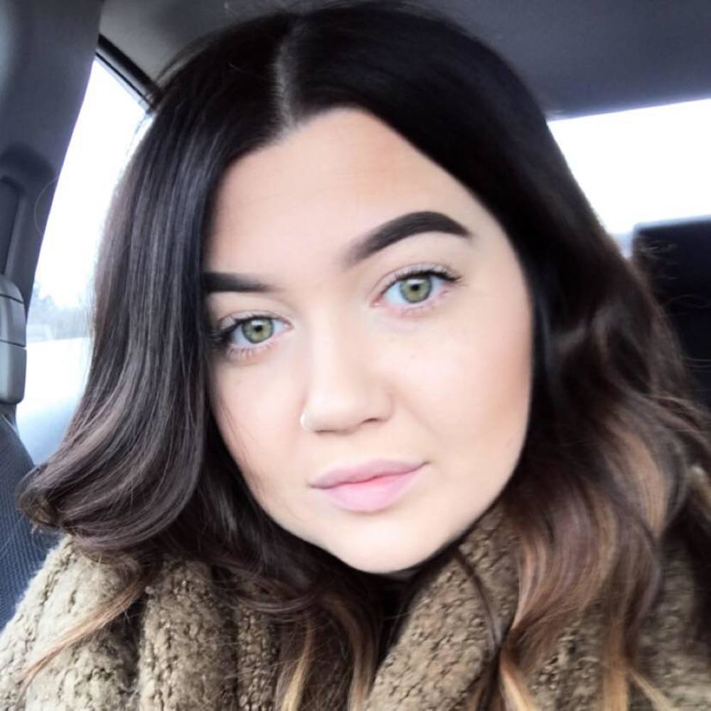 Meet your Posher, Elizabeth